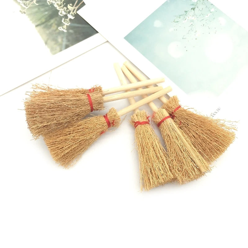 6/12 Pcs Mini Broom Witch Straw Brooms DIY Hanging Ornaments for Halloween Party Decoration Costume Props Dollhouse Accessories