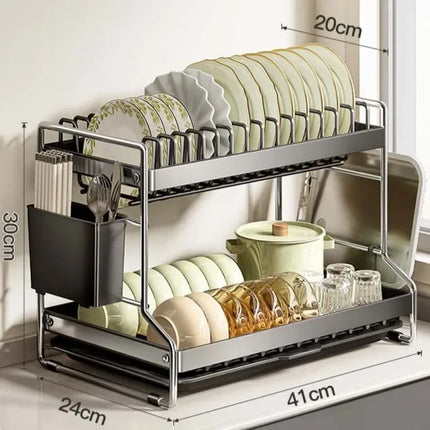 Égouttoir à vaisselle en acier inoxydable pour le rangement et l'organisation de la cuisine. Ce support est idéal pour la vaisselle, les ustensiles de cuisine et les tables.