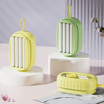 Brosse de nettoyage multifonctionnelle pour vêtements avec distributeur de savon