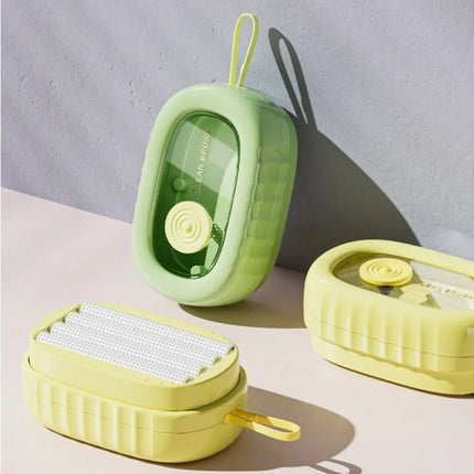 Brosse de nettoyage multifonctionnelle pour vêtements avec distributeur de savon
