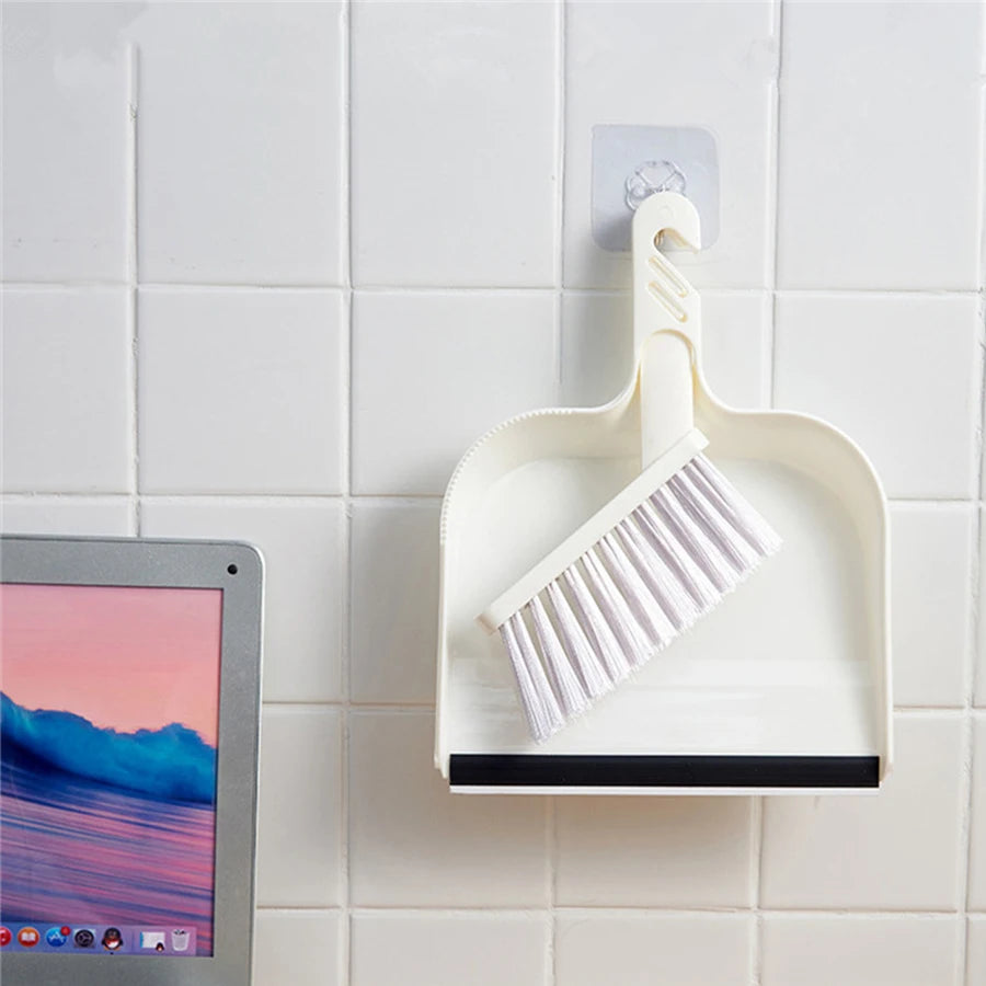 Mini desktop broom dustpan set household broom broom bed children's small broom