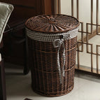 Extra large diameter 42cm outer height 50cm / Coffee-colored basket with lid and plaid lining