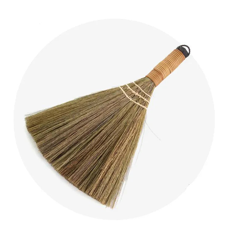 Elegant Soft-Fur Japanese Broom — A Calm Solution for Dust-Free, Peaceful Homes