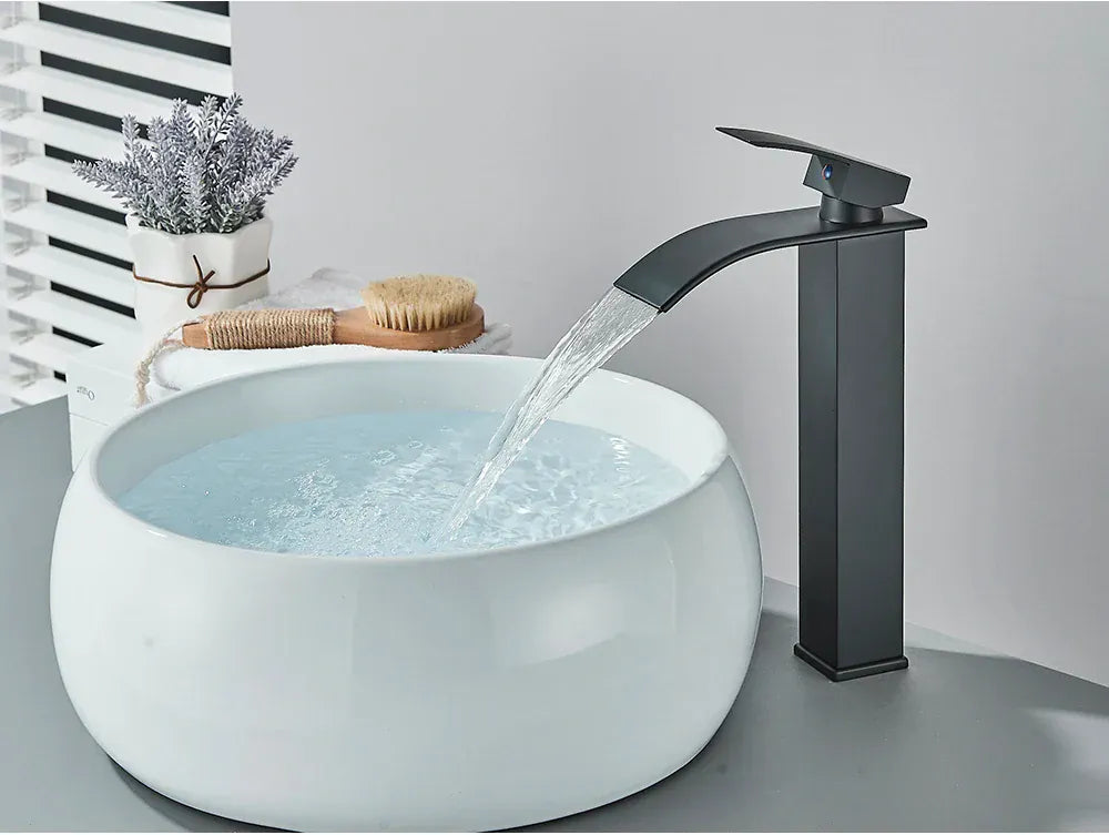 Brushed Golden Basin Faucets Elegant Waterfall Bathroom Sink Faucet Single Lever Hole Deck Mount Brass  Mixer Taps