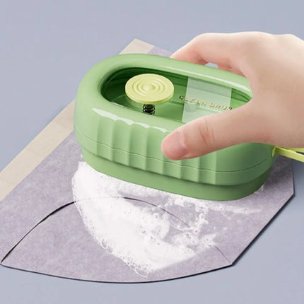 Brosse de nettoyage multifonctionnelle pour vêtements avec distributeur de savon