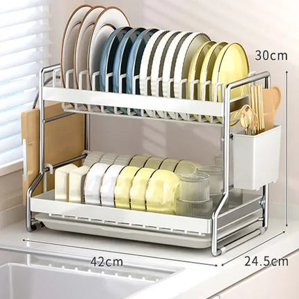 Égouttoir à vaisselle en acier inoxydable pour le rangement et l'organisation de la cuisine. Ce support est idéal pour la vaisselle, les ustensiles de cuisine et les tables.