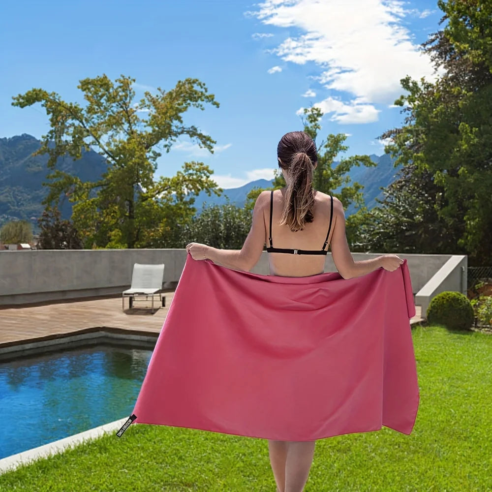 1 Piece Outdoor Sports and Fitness Quick Dry Towel / Sweat Absorbent Quick Dry Towel / Outdoor Hiking Towel /Microfibre Towel