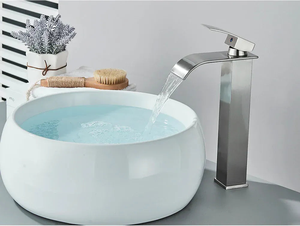 Brushed Golden Basin Faucets Elegant Waterfall Bathroom Sink Faucet Single Lever Hole Deck Mount Brass  Mixer Taps