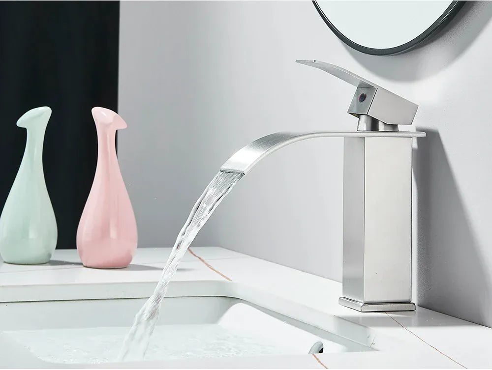 Brushed Golden Basin Faucets Elegant Waterfall Bathroom Sink Faucet Single Lever Hole Deck Mount Brass  Mixer Taps